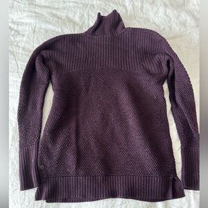 lululemon burgundy turtleneck sweater